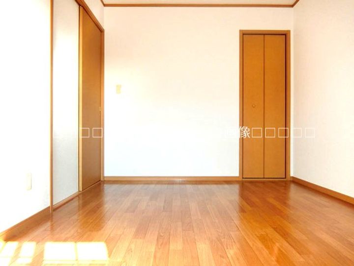 ツインコートいたくらの内装