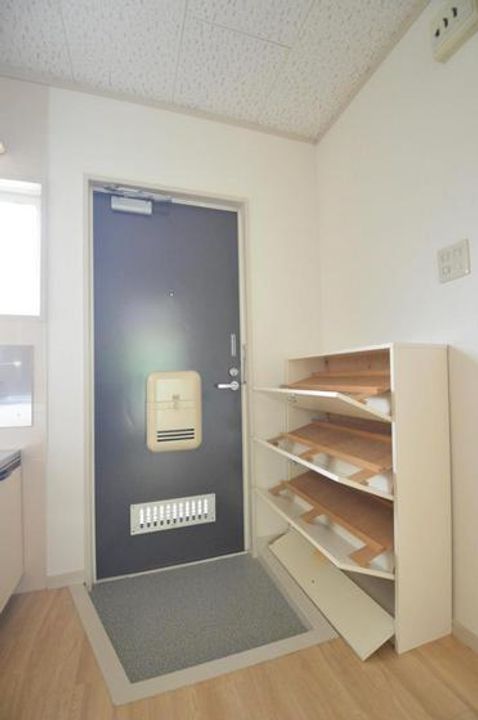 広島県広島市安佐北区可部東5(アパート)の賃貸物件の玄関