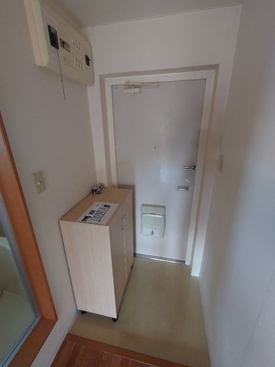 静岡県浜松市中央区元目町(マンション)の賃貸物件の玄関