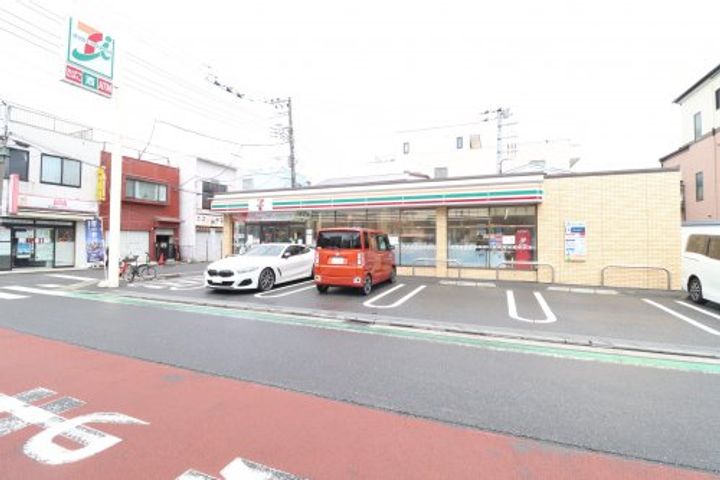 ルース根岸の周辺