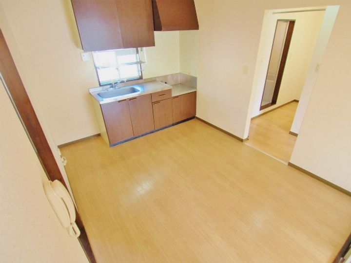 シャルム矢野東の居間