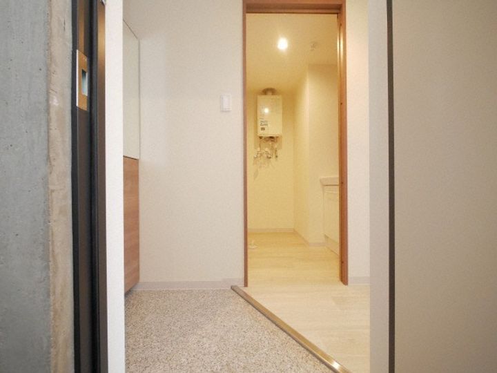 北海道札幌市中央区南七条西13(マンション)の賃貸物件の玄関