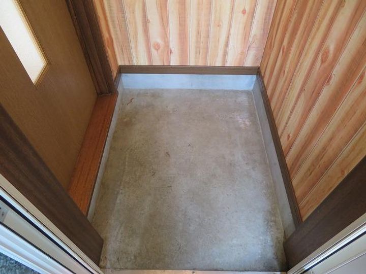 コーポフレンドの玄関