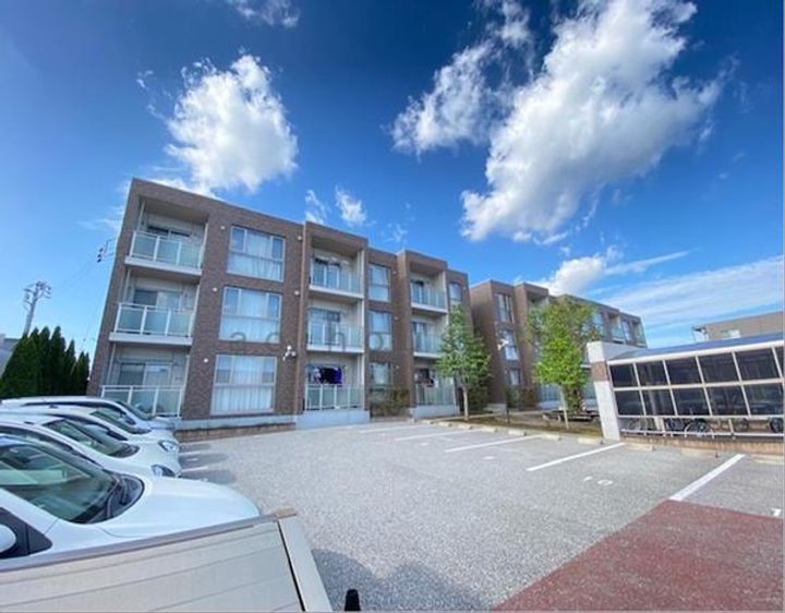 クラウドヒルズの外観