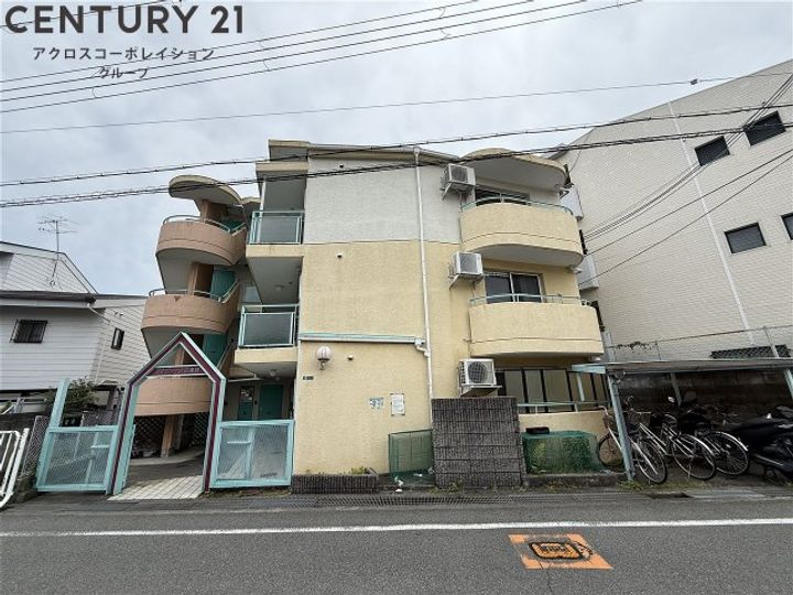 プチグレイス5番館の外観
