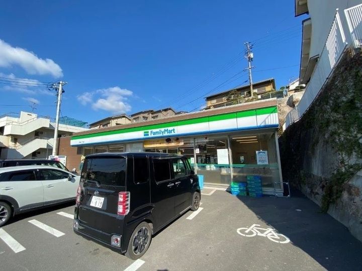 コーポスズランの周辺