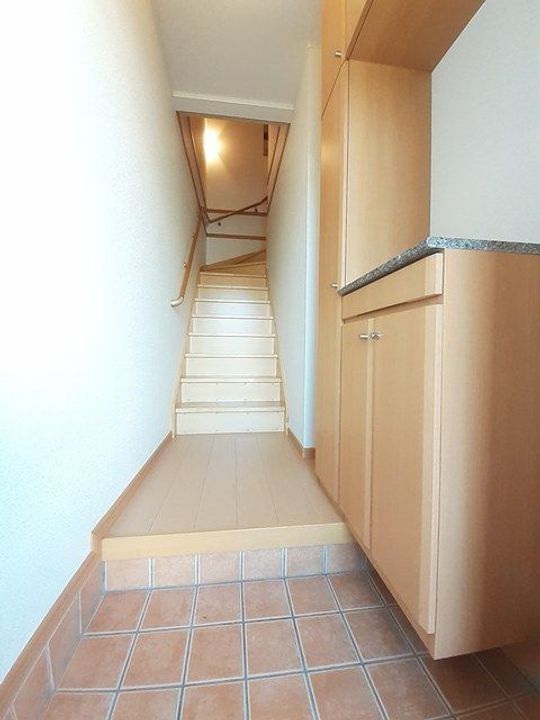 新潟県新潟市江南区砂岡2(アパート)の賃貸物件の玄関
