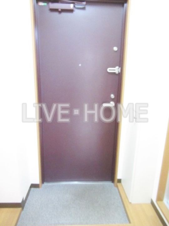 東京都中野区野方1(マンション)の賃貸物件の玄関