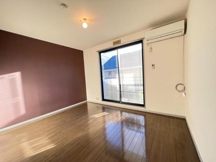 ハイツアシザワの居間