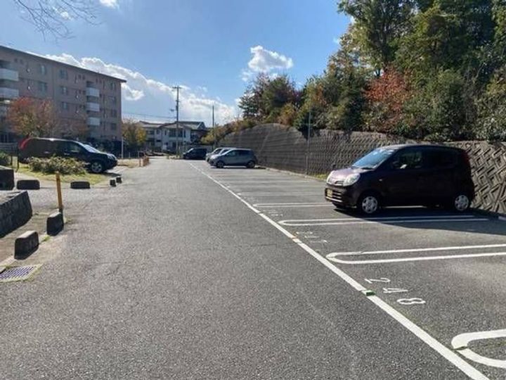 兵庫県三木市志染町西自由が丘2(マンション)の賃貸物件の地図