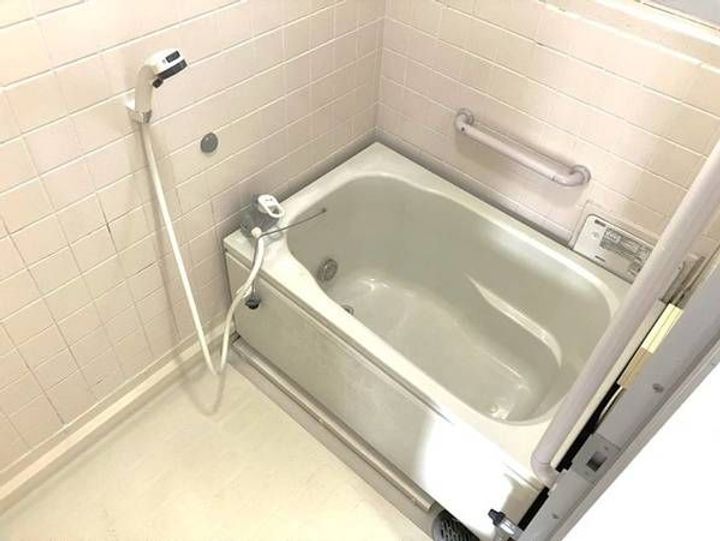 兵庫県三木市志染町西自由が丘2(マンション)の賃貸物件の風呂