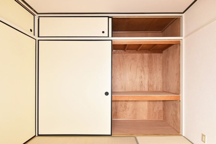 UR中央台の内装