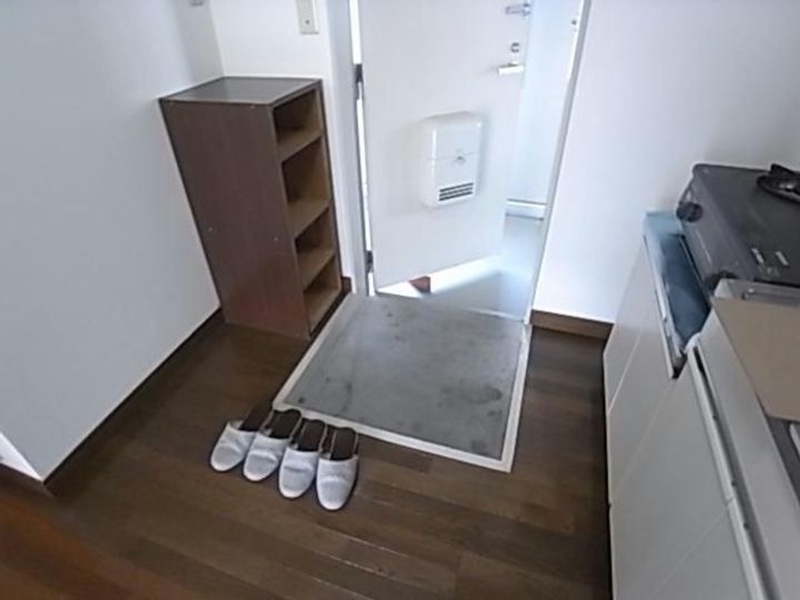 岐阜県岐阜市三田洞(アパート)の賃貸物件の玄関