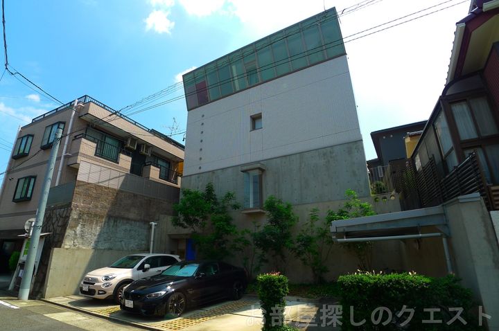 COCO CARA(ココカラ)の外観