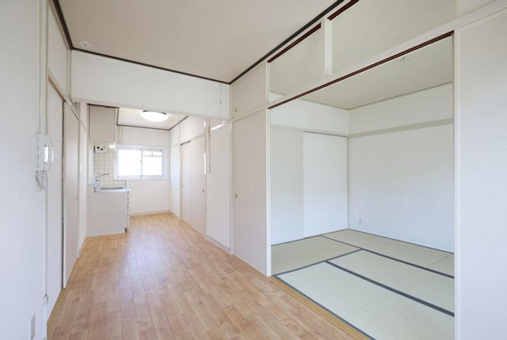 UR金剛の居間