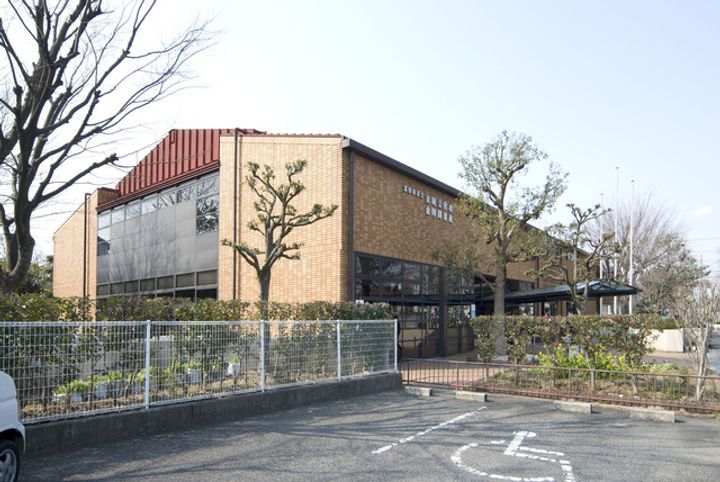 UR金剛の周辺