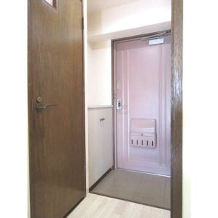 プロスパー元町IIの玄関