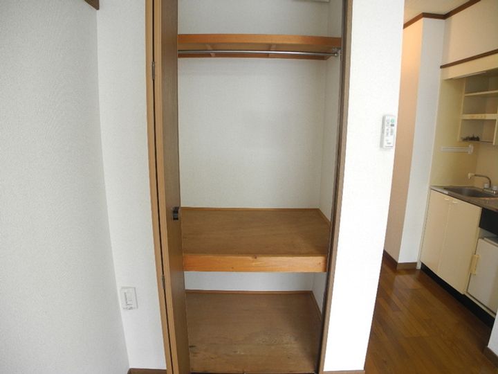 メゾンエスポワール家野町の内装