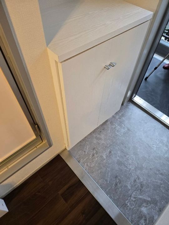 メイツ伊勢佐木長者町の玄関