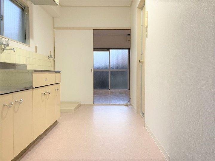 北白川ベリタスの玄関