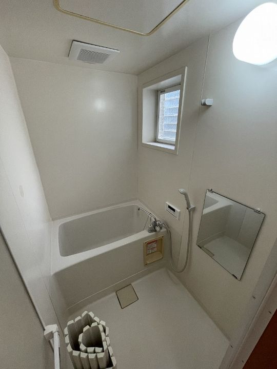 静岡県浜松市中央区佐藤2(アパート)の賃貸物件の風呂