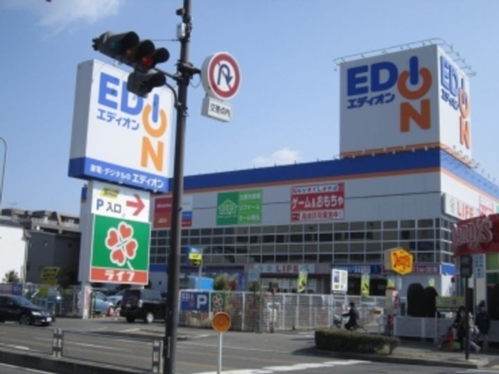 ボンボニエールの周辺