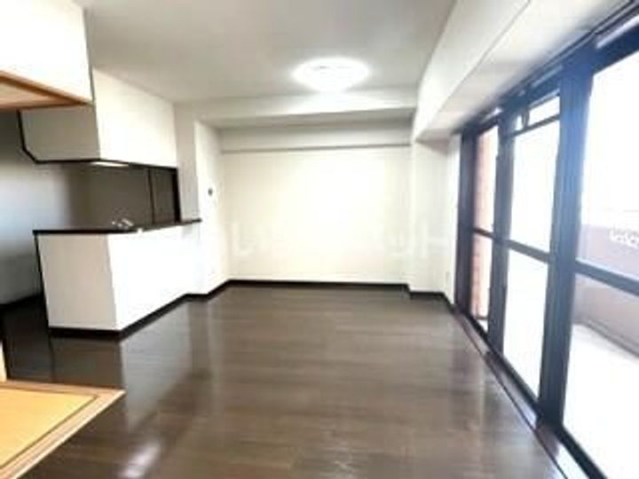 ライオンズマンション佐古六番町の居間