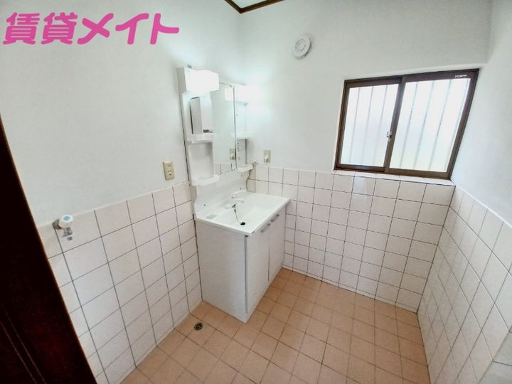 三重県鈴鹿市若松東1(一戸建)の賃貸物件の内装