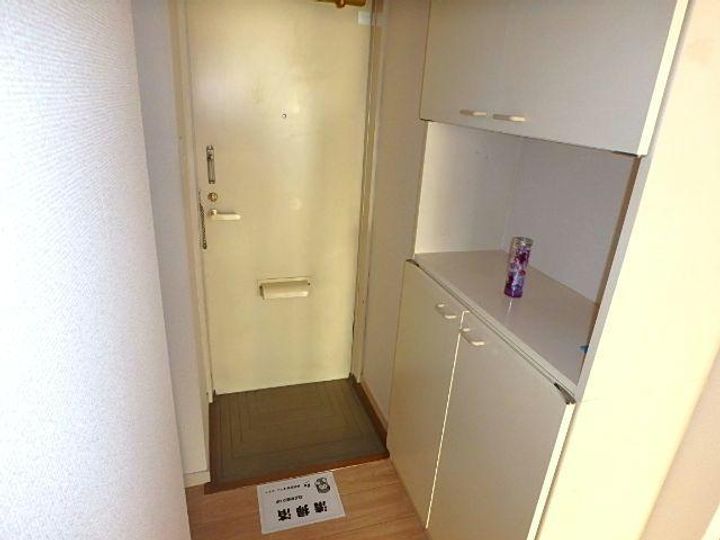 サンライズプラザBの玄関