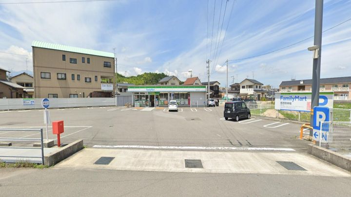 コーポシーバードの周辺