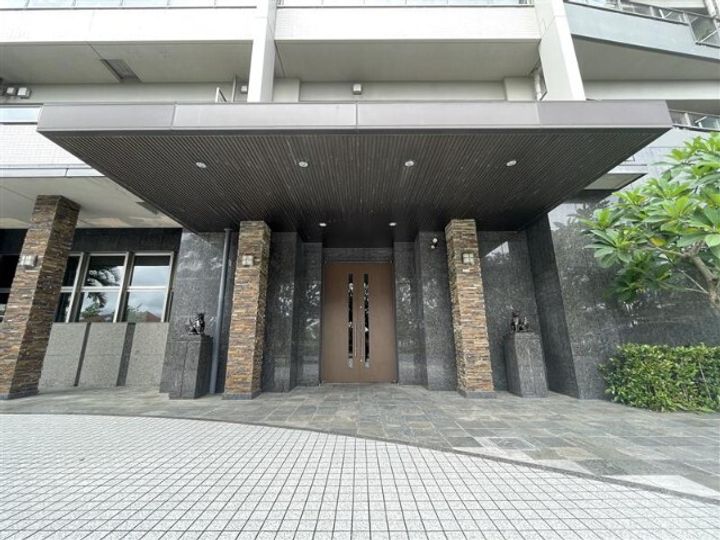 D’グラフォート沖縄タワーの外観