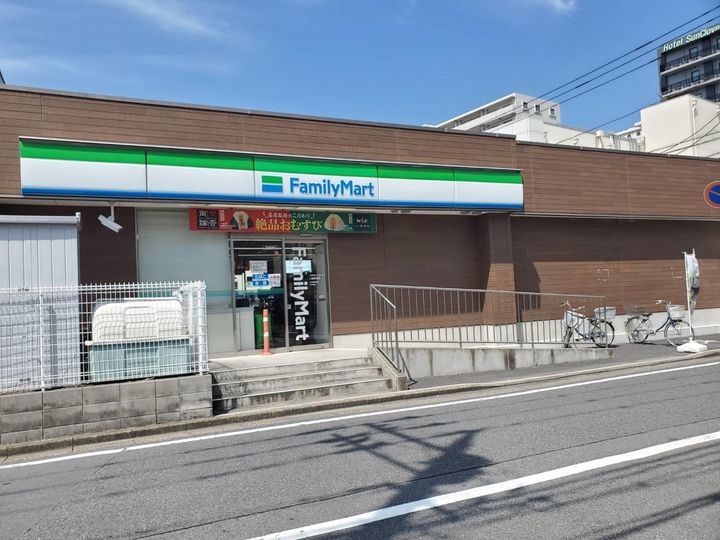 ルシエール三郷の周辺