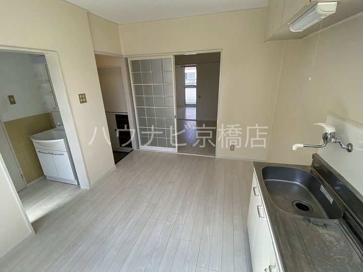 大阪府大阪市旭区高殿2(マンション)の賃貸物件の居間