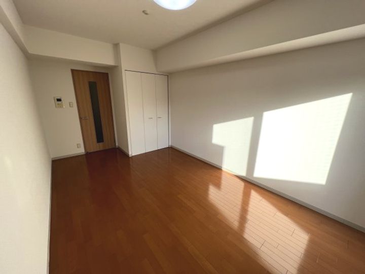 ルクレ京橋の居間