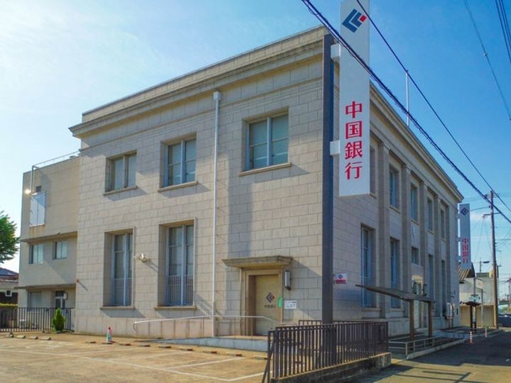 ラ・フレーズの周辺