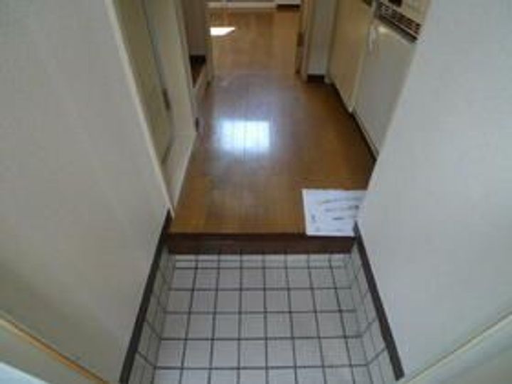 深谷壱番館の玄関