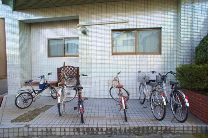 メゾンフジヨシの地図