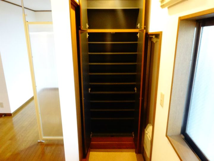 東京都府中市分梅町3(アパート)の賃貸物件の玄関