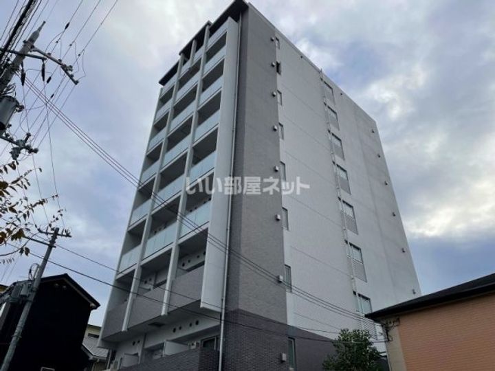 兵庫県伊丹市南本町2(マンション)の賃貸物件の外観