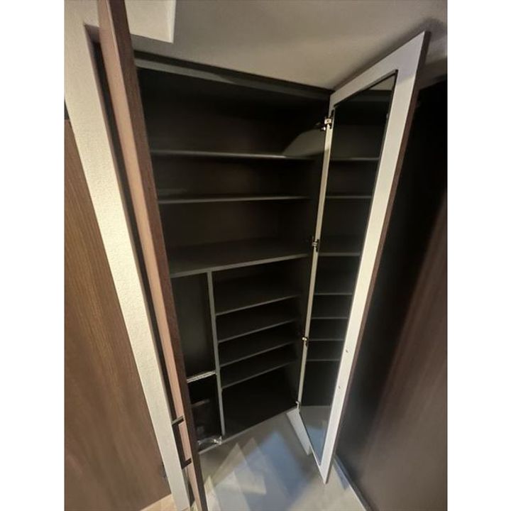 AFFLUENCE難波EASTの内装