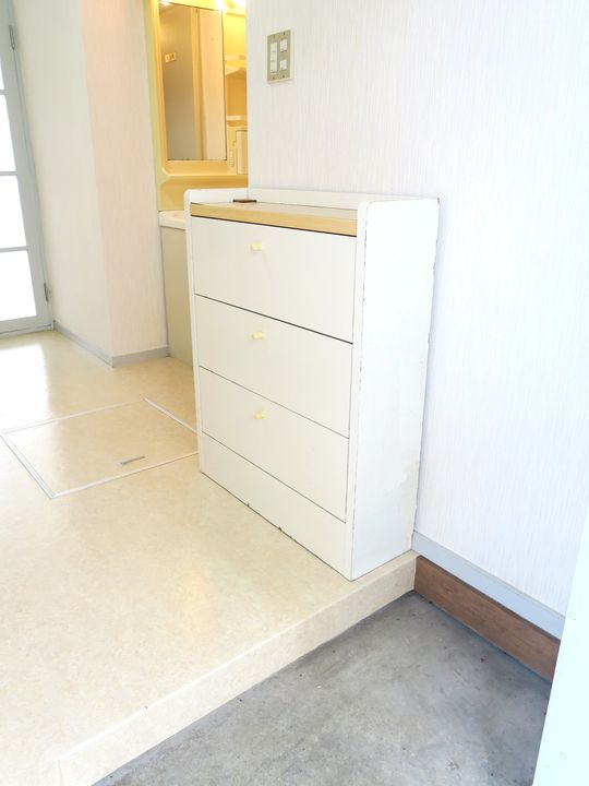 グリーンハイツ船岡の玄関