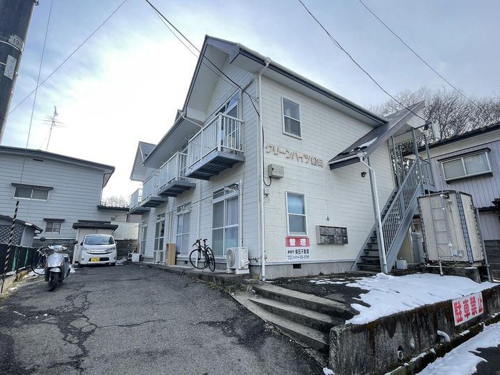 グリーンハイツ船岡の外観