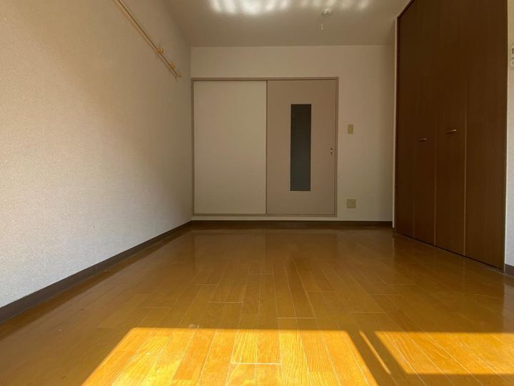 ウエルス古谷IIの居間