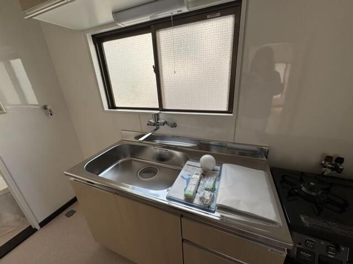 雫ビルのキッチン