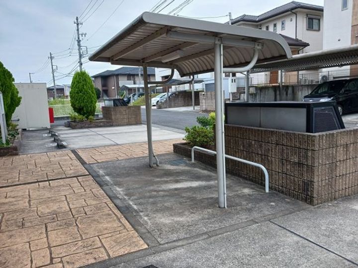 三重県名張市希央台2番町(アパート)の賃貸物件の地図