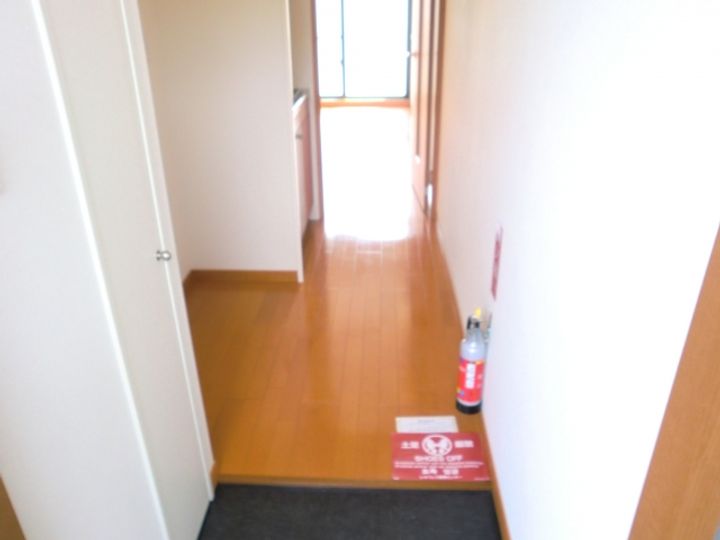 なーぐすくの玄関