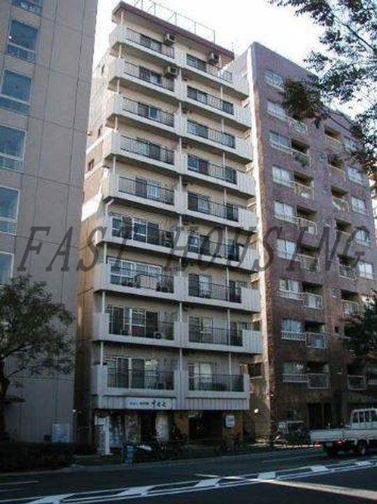 東京都新宿区富久町(マンション)の賃貸物件の外観