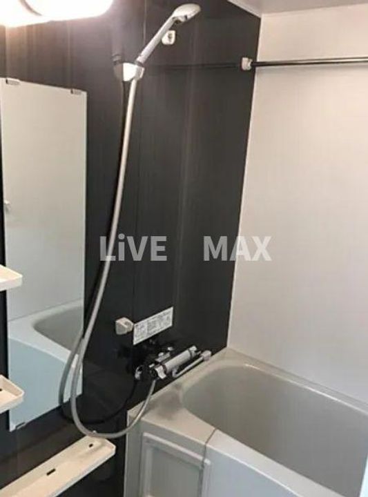 REXZY KIYOSUMI SHIRAKAWAの風呂