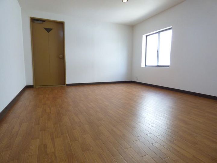 京都府京都市左京区一乗寺里ノ前町(一戸建)の賃貸物件の居間