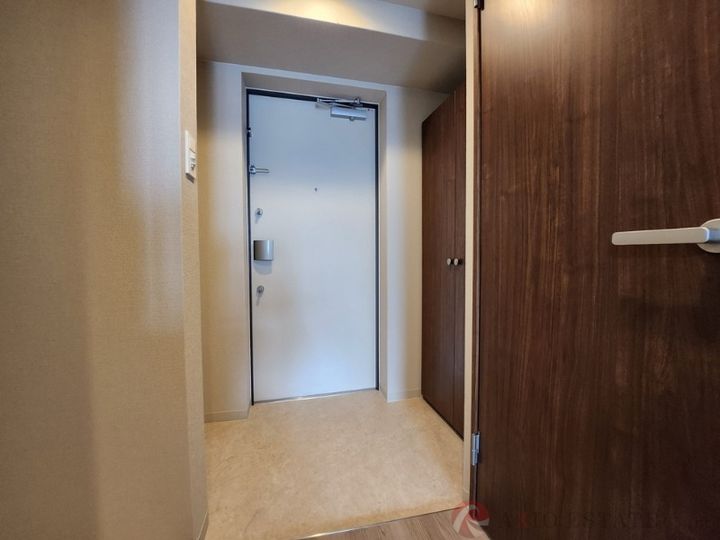 ArtizA淡路の玄関